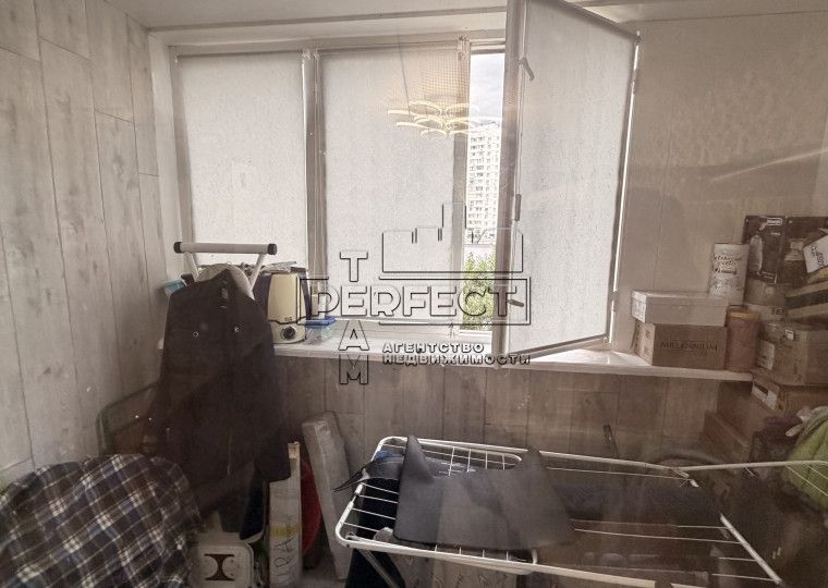Продаж 3к квартири Радунська 42/10 / Радунская 42/10