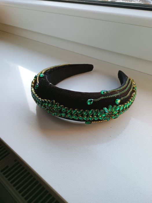 Opaska welur elegancka kamienie