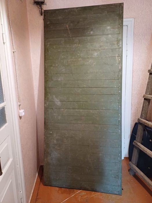 Деревянные щиты в металическом каркасе