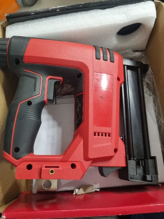 Gwoździarka zszywacz einhell 18v aku