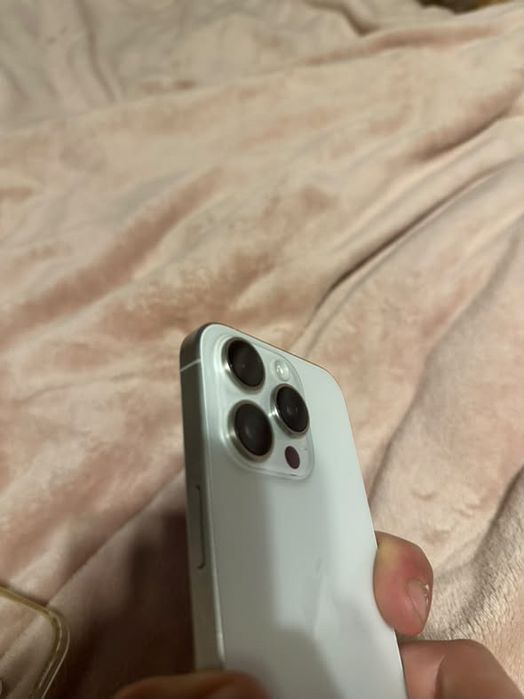 Iphone 15 pro stan igla
