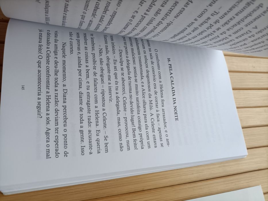 Lote 2 livros o colégio das 4 torres n 1 e 2
