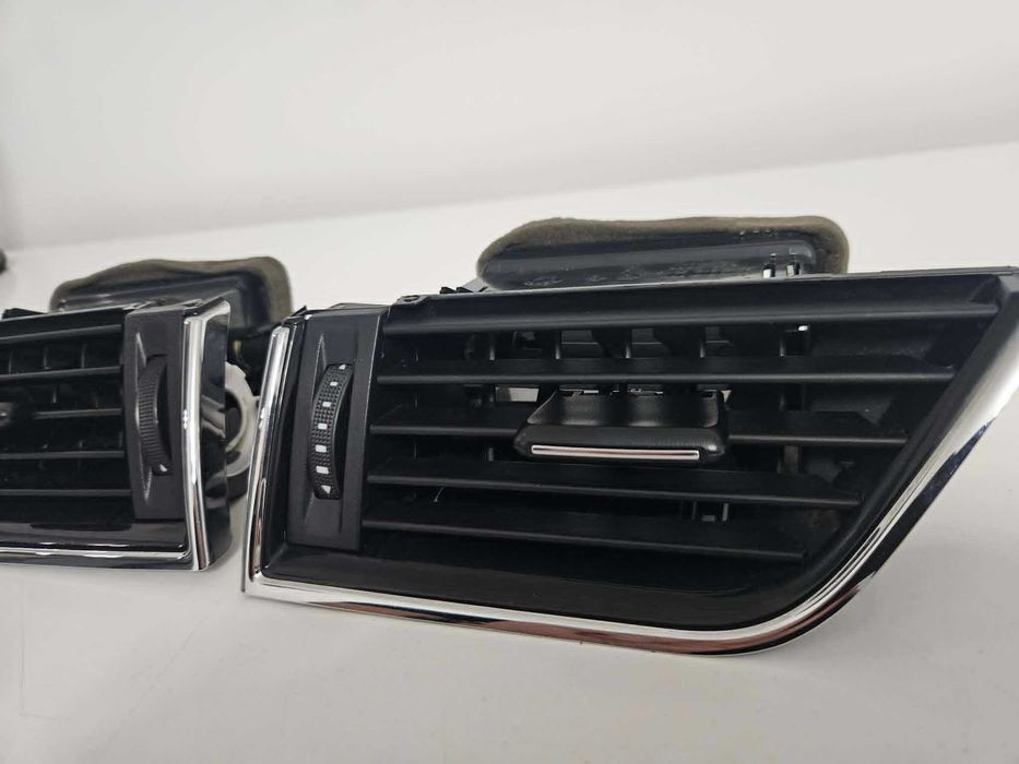 Kratki nawiewu skoda octavia III 3 lewa prawa
