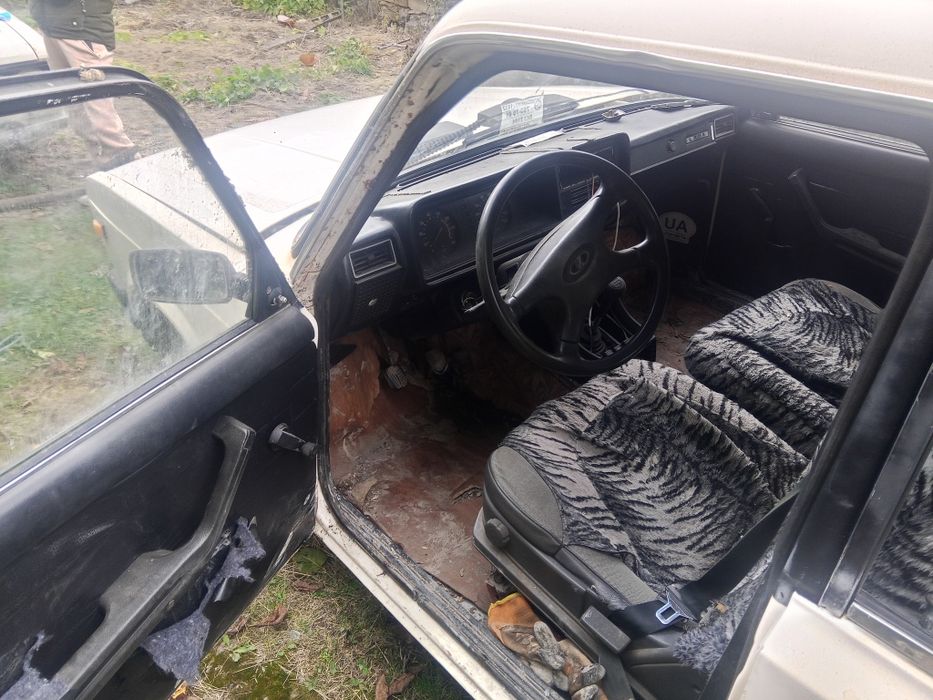 Продам ВАЗ 2104 присутній газ