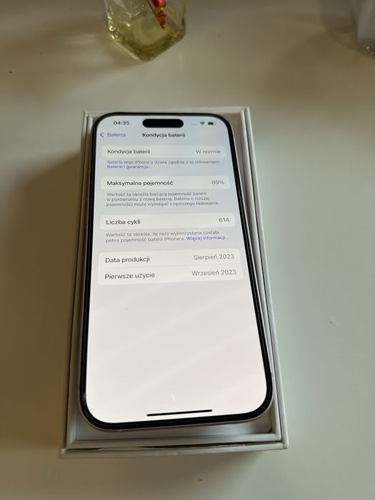 Iphone 15 różowy 89 % baterii