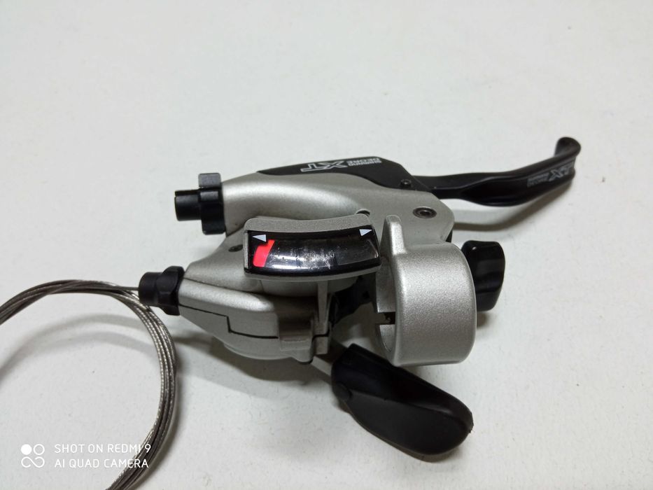 Klamkomanetki Deore XT m750 3x9
