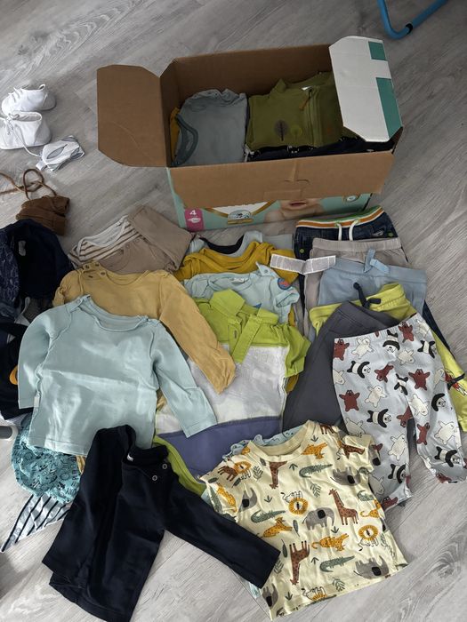 Ubranka dziecięce dla chłopca 74