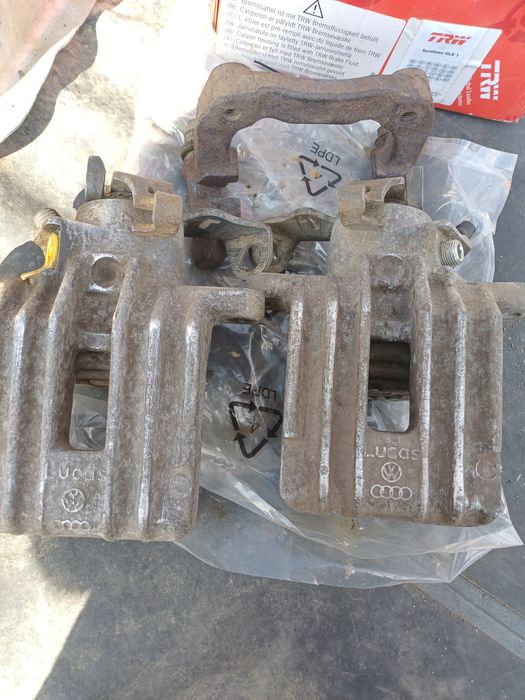 Супорт  Skoda Volkswagen Audi