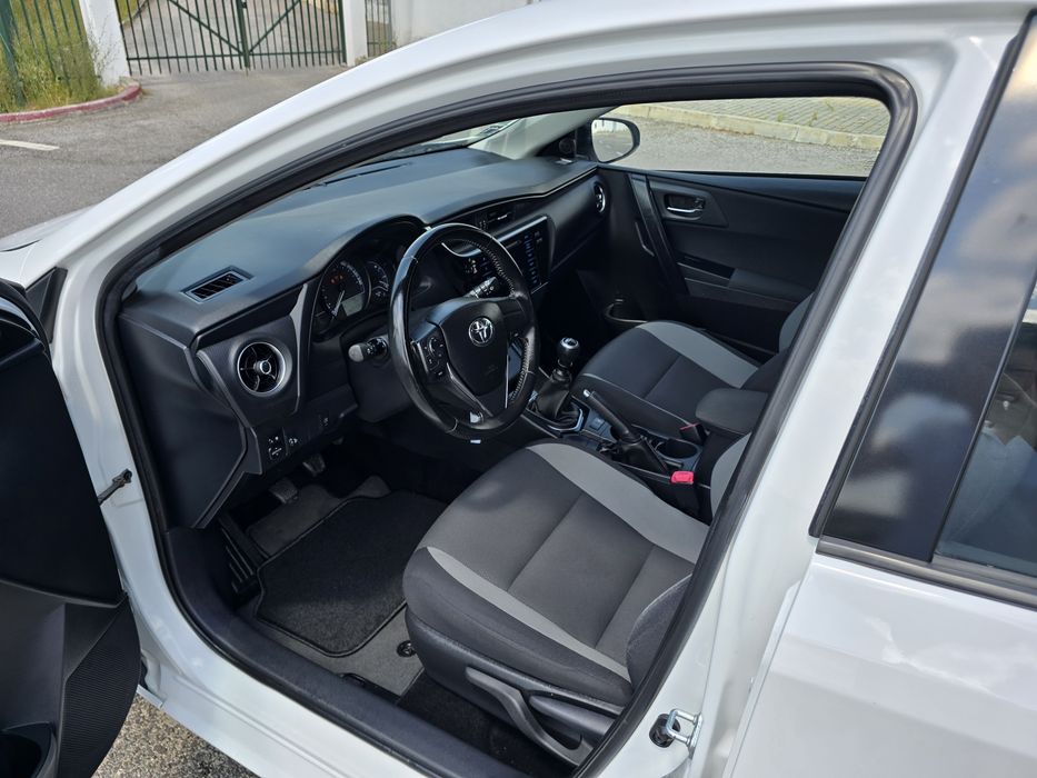 Toyota Auris 1.4 D4d Active+AC 90cv 6v Nacional 1 Dono
