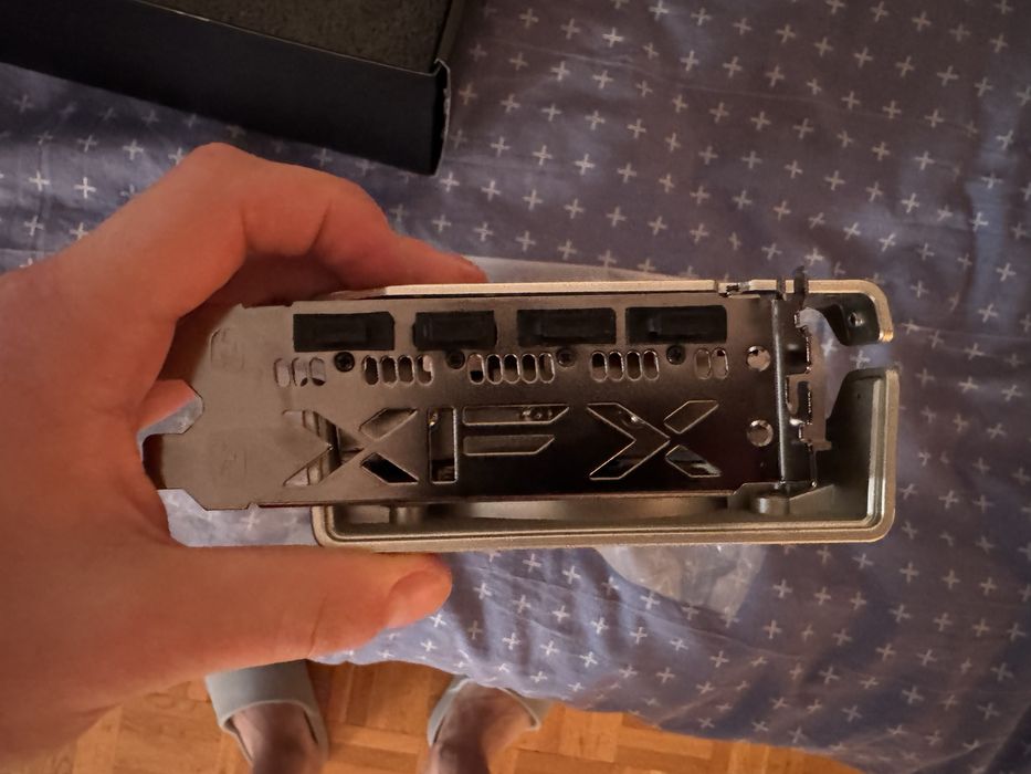 XFX Radeon RX6750 XT Merc 319