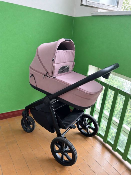 Продам коляску Carrello Omega 2 в1 -люлька + прогулянковий блок