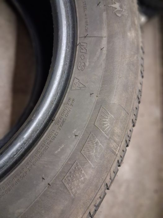 Cena za 2 sztuki wysyłlka 235/65r16c Maxxis całoroczne