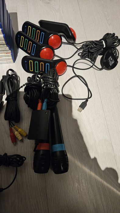 PlayStation 2 Slim + 24 Jogos + Acessórios