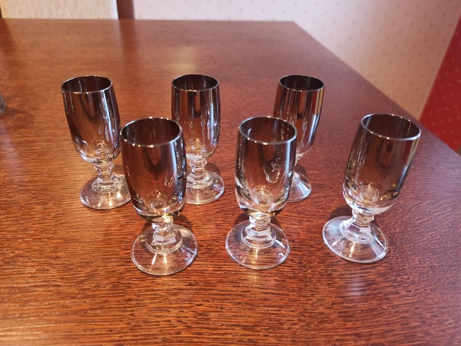 Kieliszki,szklanki z dymionego szkła