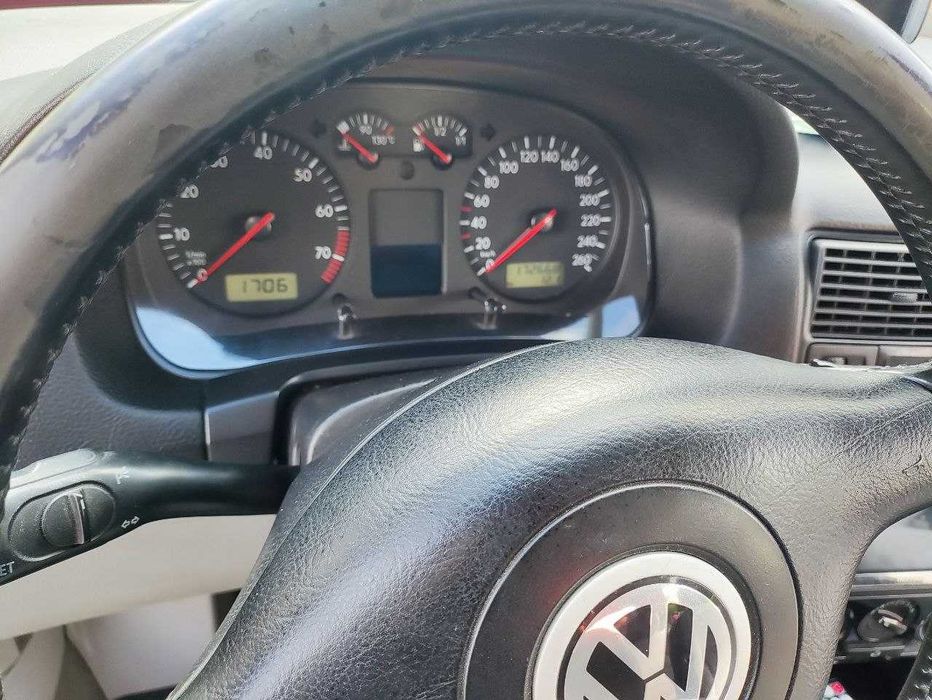 Volkswagen Golf 2003