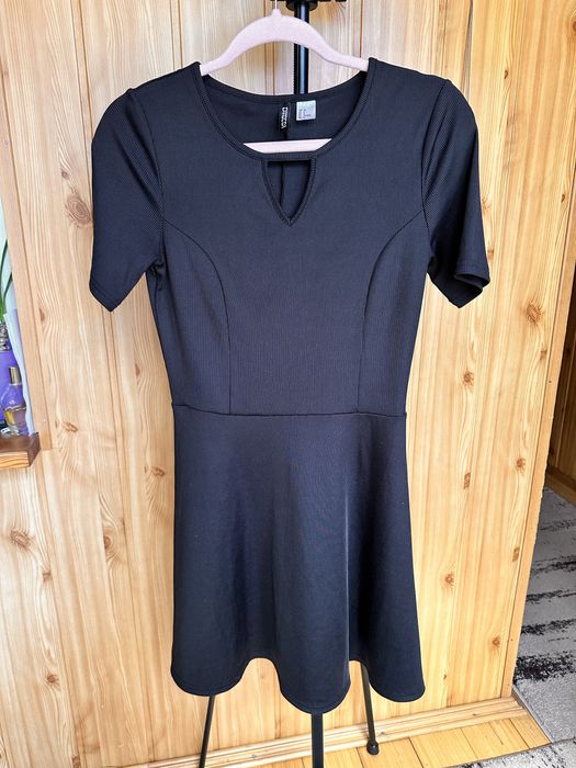 Чорна сукня divided H&M 36 розмір