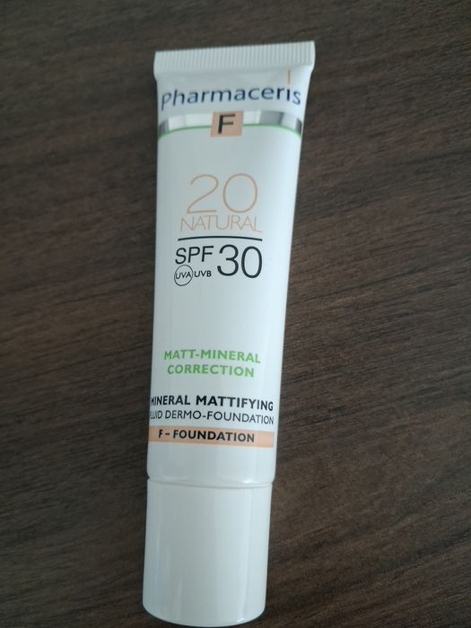 Pharmaceris  f.         .