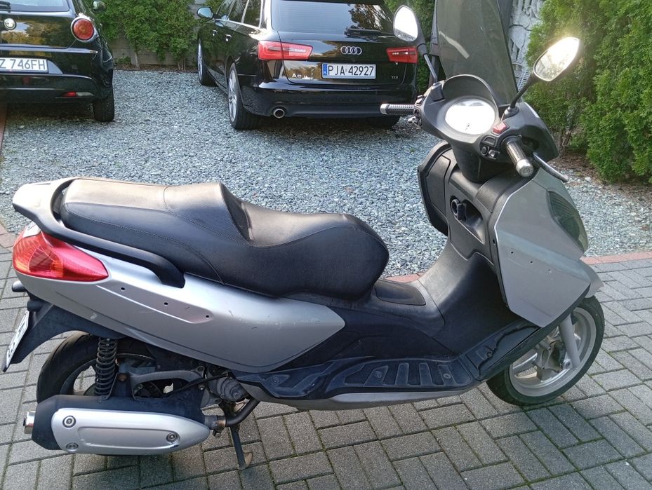 Skuter Piaggio X 7