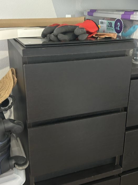 Comoda e mesas de cabeceira Malm Ikea