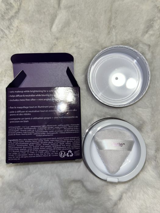 Tarte Creasless Setting and Brighthening powder
