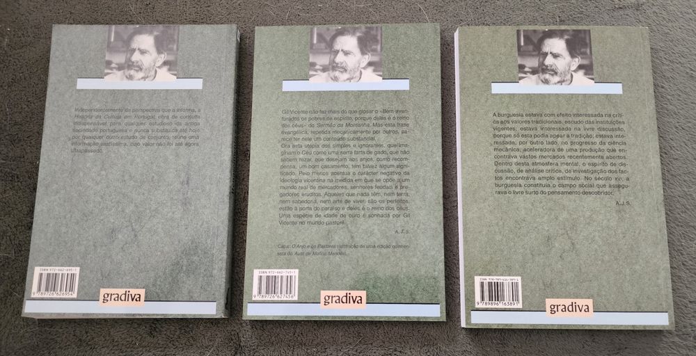 Coleção 3 volumes dos livros História da Cultura em Portugal
Volume 1: