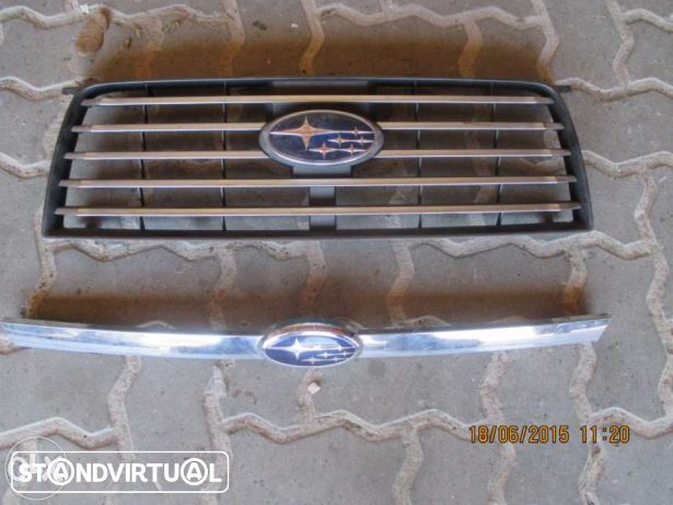 Grelha subaru Legacy