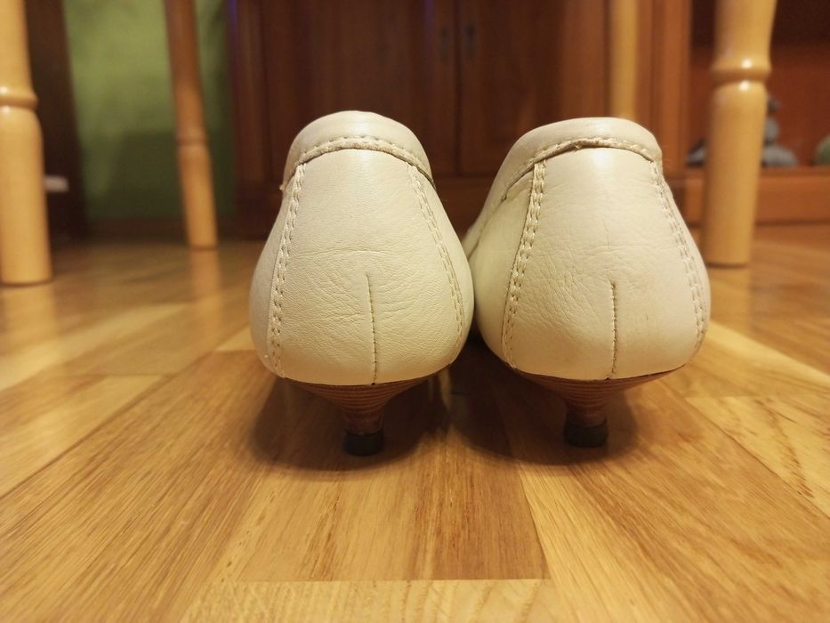 Продам мокасины Laura Zinelli