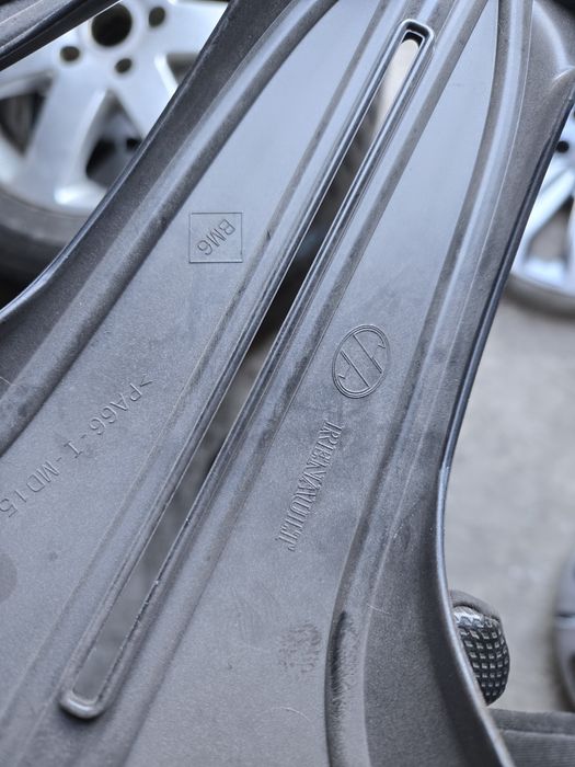 Ковпаки R20 renault scenic 4