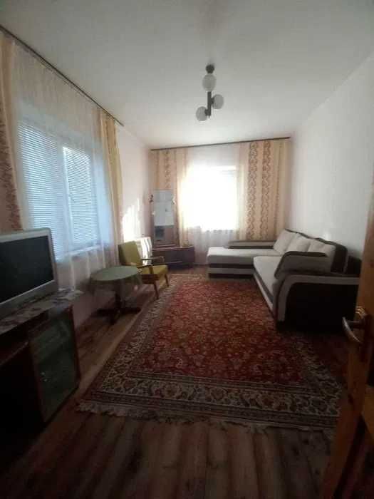 Продам приватний будинок с. Дзвінкове.Гараж,колодязь,альтанка,газ