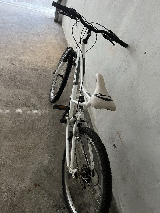 Bicicleta branca