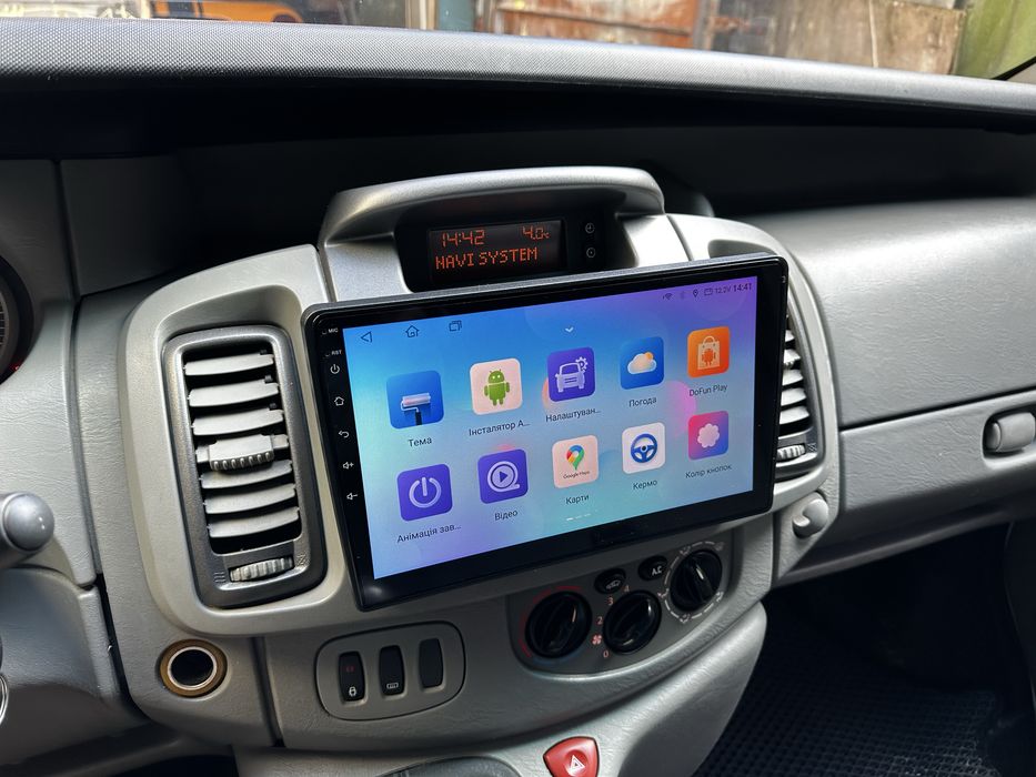 Магнітола андроїд для Renault Trafic, Opel Vivaro, автомагнитола 10 дюймів, CarPlay, Android Auto