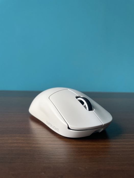 G Pro X Superlight 2 + Tiger Ice V2