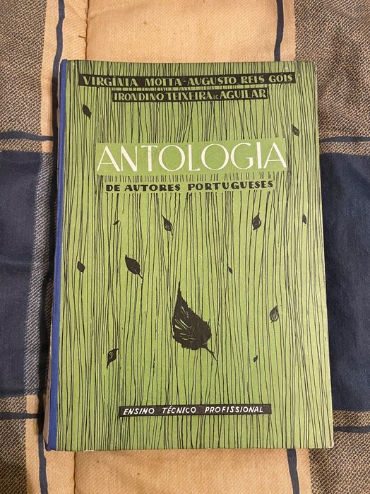 Livro Antologia de Autores Portugueses