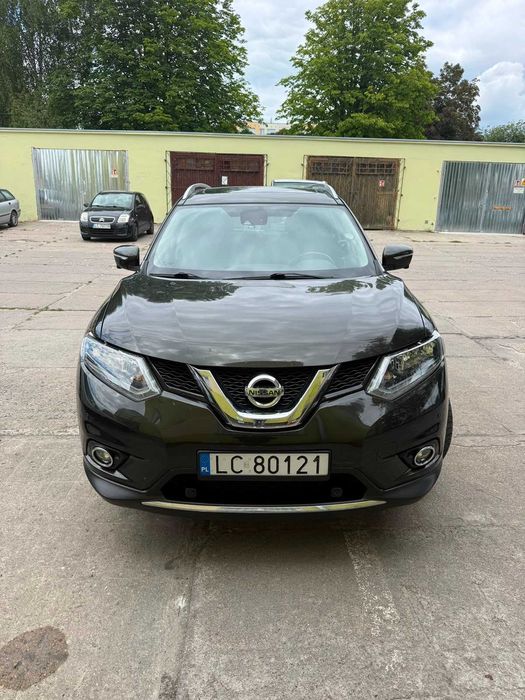 Samochód Nissan X-trail