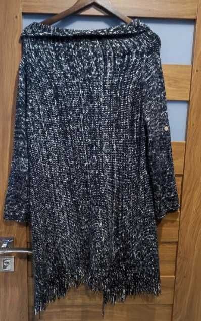 Sweter damski długi rozpinany
XXL / 44 / 16