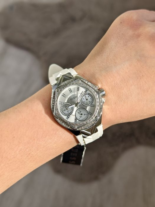 Жіночий годинник Guess
