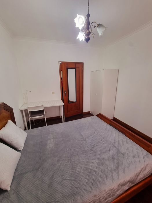 Quarto para arrendar