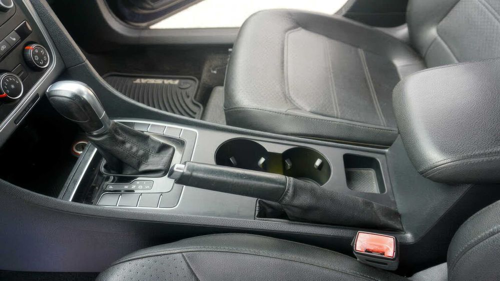 Volkswagen Passat      2013