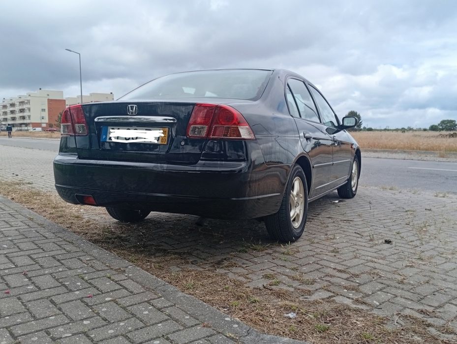 Honda.  Civic 1.4 gasolina