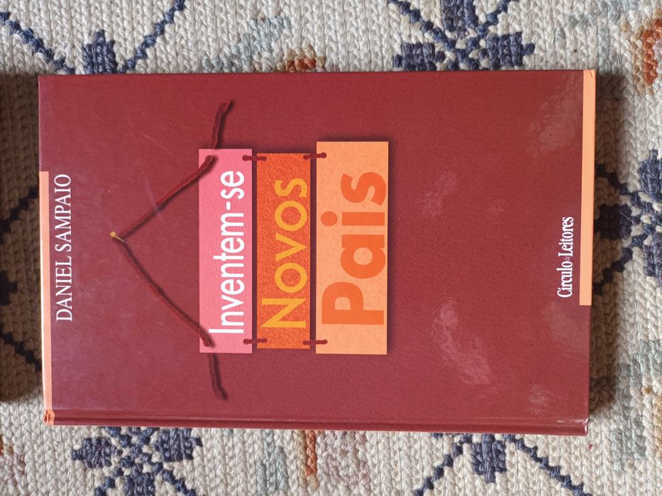 Inventem-se Novos Pais e outros livros
