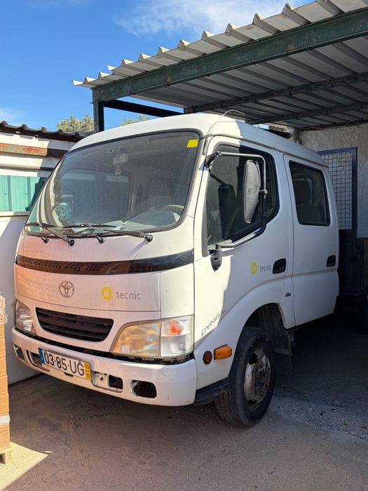 Toyota Dyna d4d cabine dupla