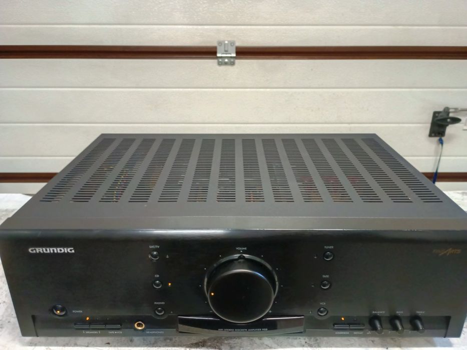 Wzmacniacz stereo GRUNDIG V23 Fine Arts
