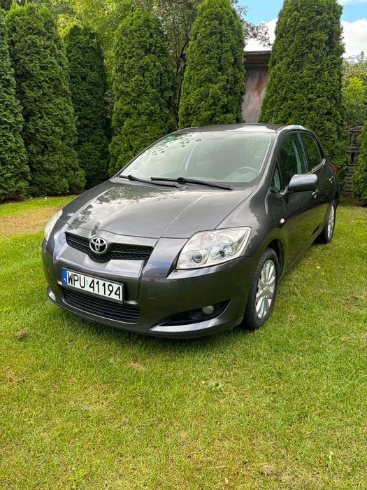 Toyota Auris 1,6 benzyna