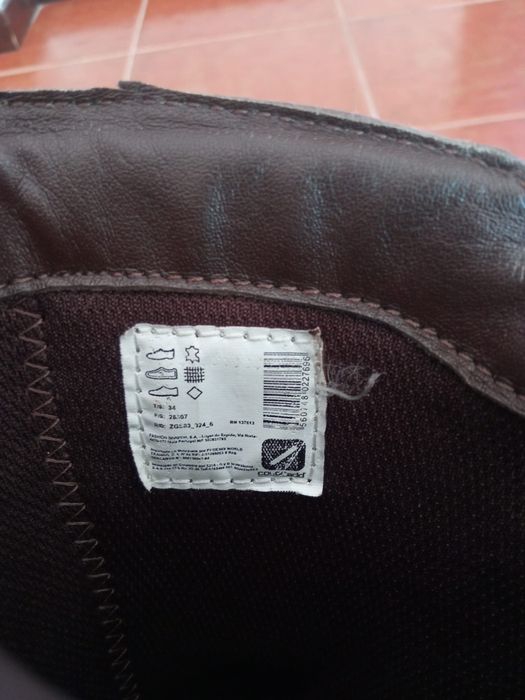 Botas cabedal castanhas 34