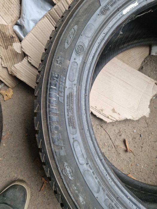 шини зима 255 50 R19 Michelin Latitude Alpin LA2 RunFlat