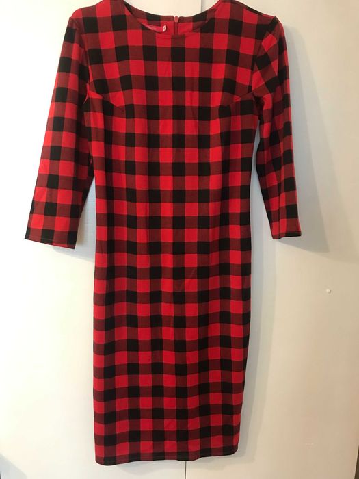 продам сукні та спідниці жіночі та інші речі