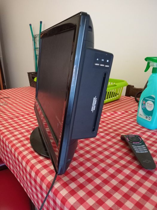 Tv com DVD incorporado 19 polegadas