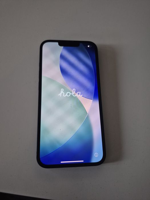 Telefon iPhone 13