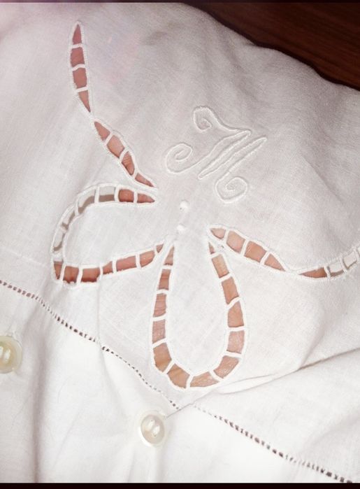 Fronha antiga. Travesseiro. Tiras croché