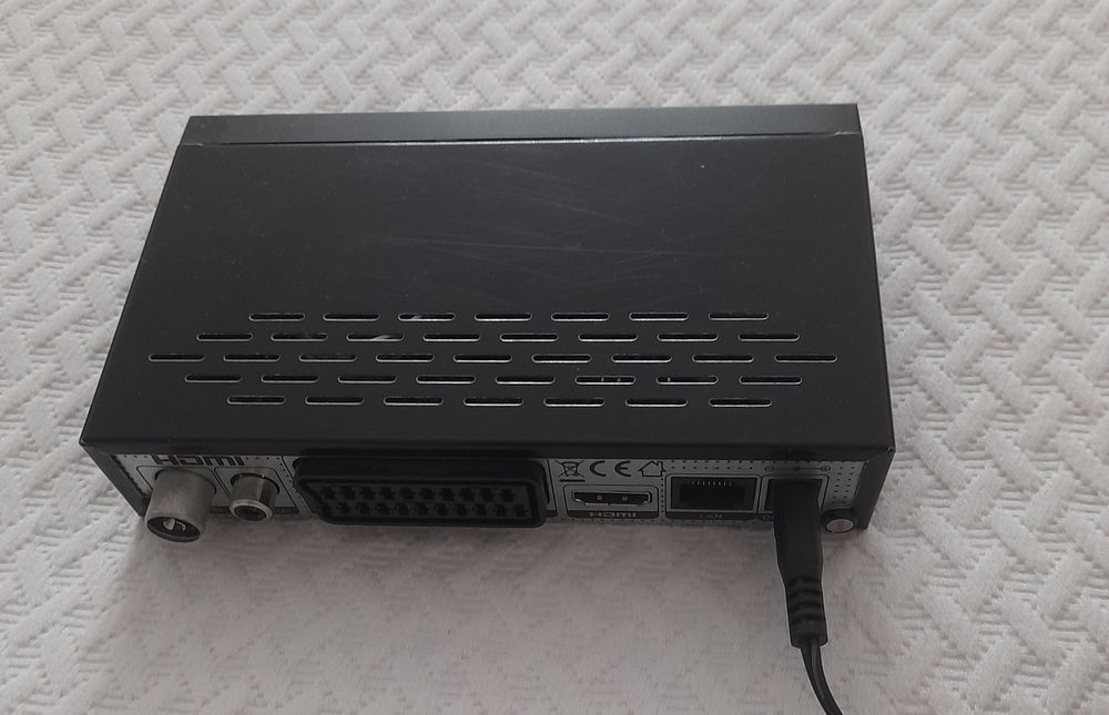 TDT Recetor Opticum Nytro Box Plus + comando
Novo